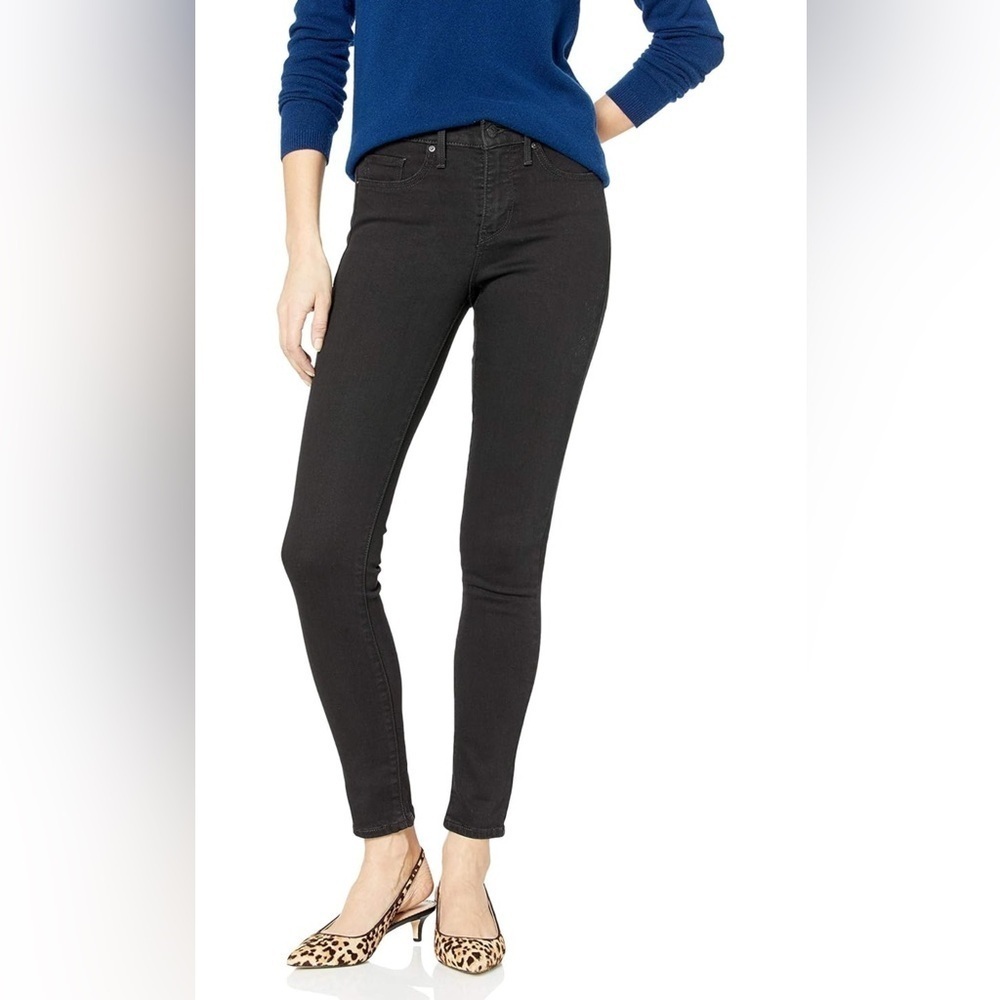 Levi's Women's 311 Shaping Skinny Jeans (048)
